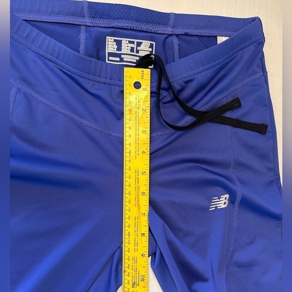 New Balance purple crop leggings with elastic waist & draw string. Sz-M. O10 - Picture 4 of 6